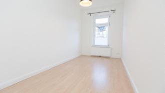 Unmöbliertes 12 qm WG-Zimmer zum 01.08 in Hamburg Heimfeld