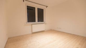 Unmöbliertes 13,5 qm großes WG-Zimmer zum 01.10.  in Hamburg- Horn