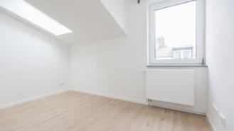 Unmöbliertes 11 qm großes WG-Zimmer in 3er WG zum 01.06. in Hamburg Harburg