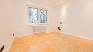 Unmöbliertes 14 qm großes WG-Zimmer zum 01.08  in Hamburg Horn