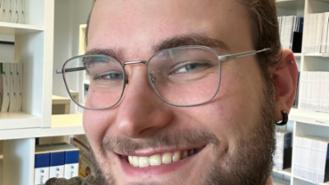Julian (24)