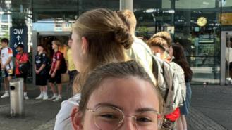 Julia (22)